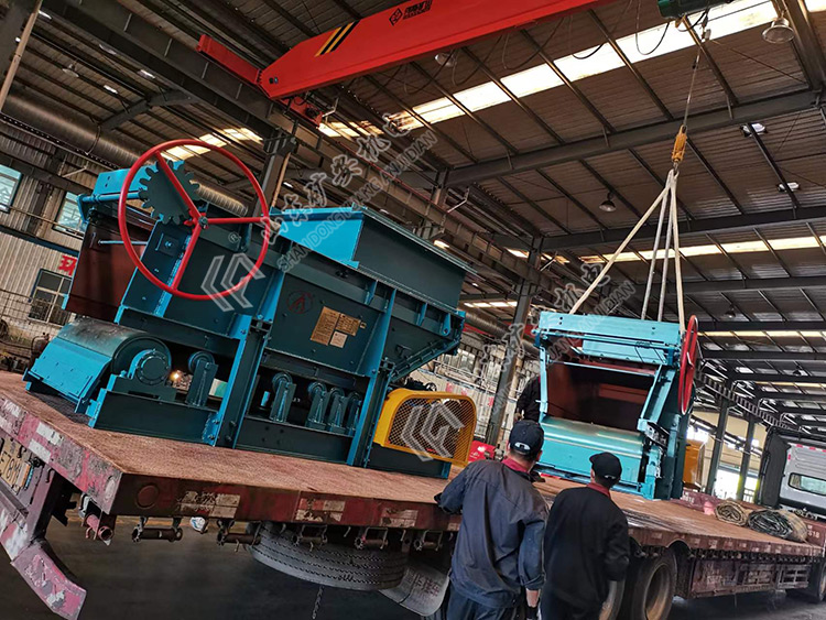 山東礦安機電生產(chǎn)的皮帶給煤機裝車發(fā)貨