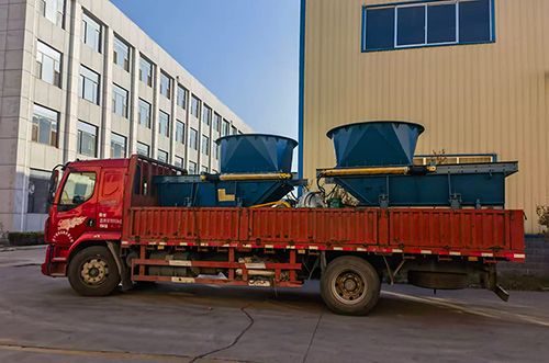 專注定制，使命必達 | 山東礦安機電定制款圓形漏斗給煤機順利發(fā)貨